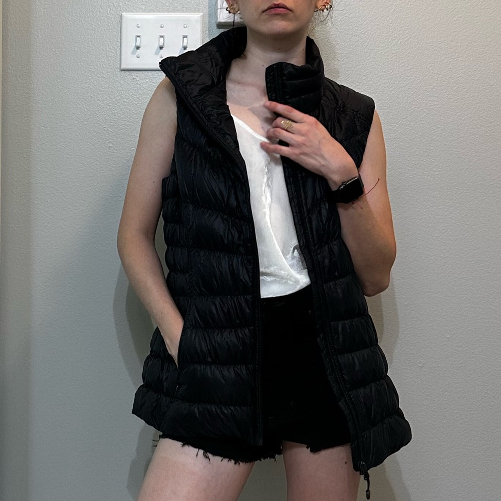 Athleta zip up vest